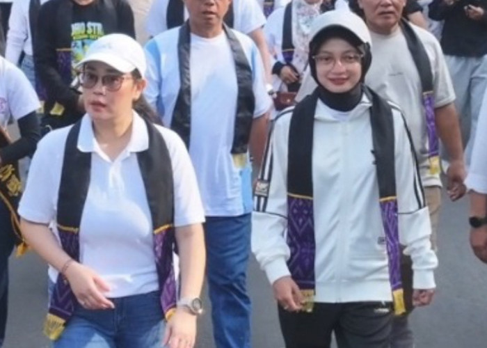 Heritage Walking Street, Wali Kota Vinanda Bersama Kepala OJK Jelajah Sejarah Kota Kediri