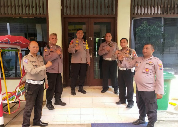 Polsek Benowo Amankan Gudang Logistik Pemilu di PPK Benowo