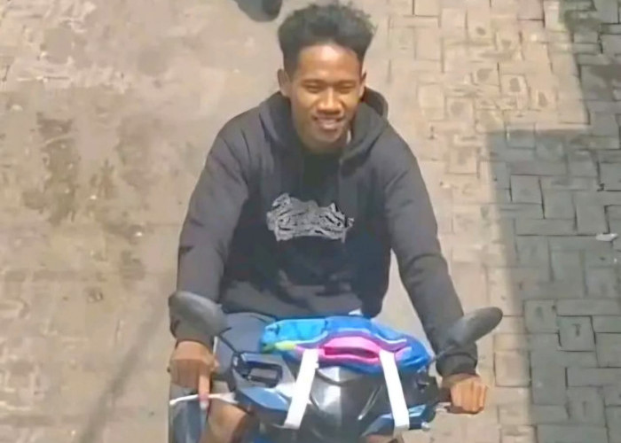 Maling Jelas Terekam CCTV, Motor Warga Warungdowo Digondol