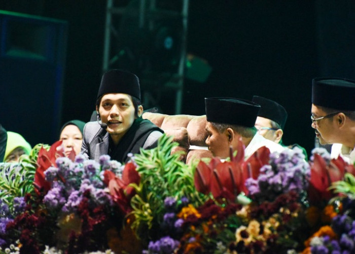Ngaji Bareng Gus Iqdam di MPP Sidoarjo, Ribuan Jemaah Doakan Keselamatan Daerah