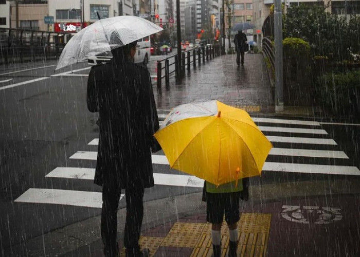 Prakiraan Cuaca Jatim Selasa 7 April 2026, Hujan Ringan Dominasi Wilayah Kota Surabaya