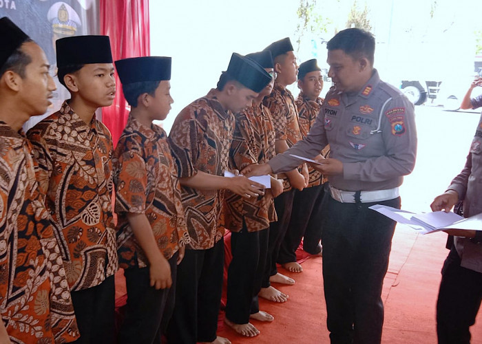 Jelang HUT Lalu Lintas ke-70, Satlantas Polresta Malang Kota Doa Bersama Anak Yatim