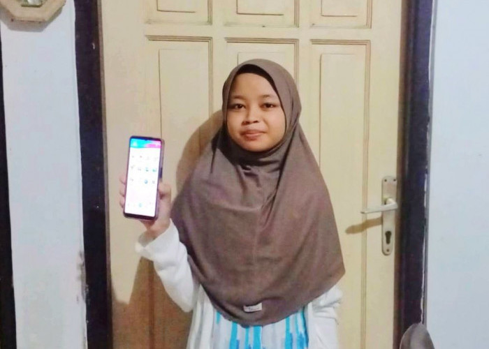 Aplikasi Mobile JKN Mudahkan Nadine Berobat di Faskes Tanpa Antre Lama