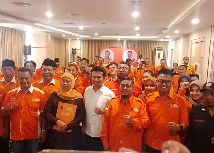 Dapat Dukungan dari Partai Buruh, Khofifah-Emil Siap Bertarung di Pilgub Jatim