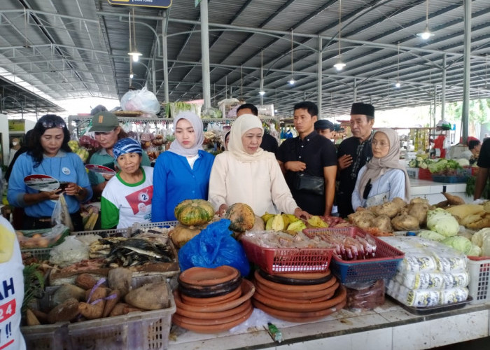 Pedagang Pasar Nambangan Mengeluh, Ini Solusi Khofifah