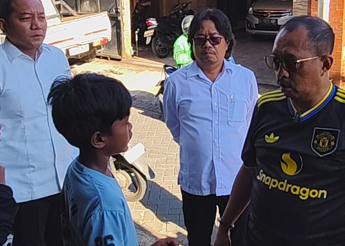 Buntut Ratusan Siswa SD Keracunan MBG, Cak Ji Sidak Dapur SPPG Tembok Dukuh