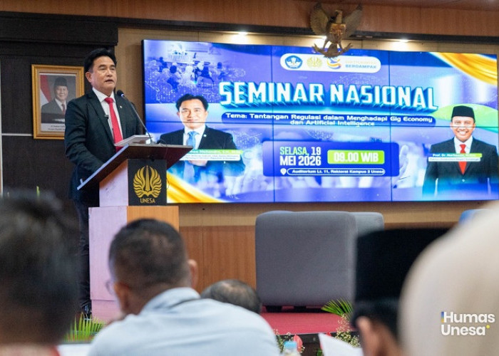 Yusril Ihza Mahendra Soroti Tantangan Hukum Era AI dan Gig Economy di Unesa 