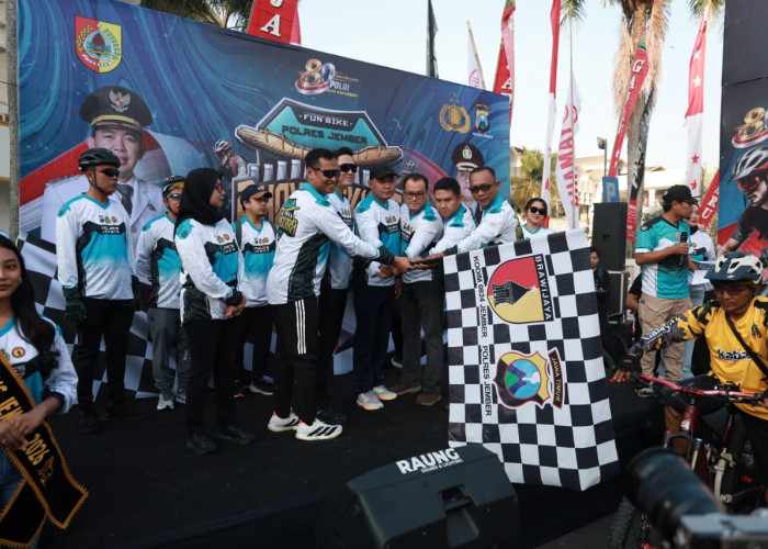 Fun Bike HUT Ke-80 Bhayangkara, Jembatan Hati Polres Jember dan Masyarakat, Beri Kejutan Manis untuk Peserta
