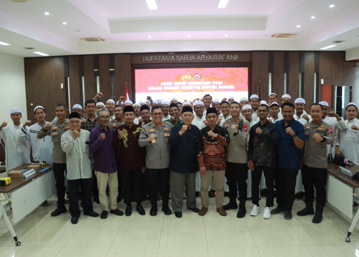 Polres Gresik Gelar Kegiatan Kontra Radikal, Eks Napiter Bagikan Kisah Kelam di Irak