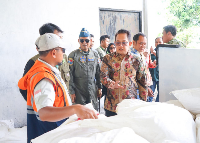 Pj Gubernur Audiensi dengan BMKG Juanda, Pastikan Modifikasi Cuaca Hingga 22 Desember 2024