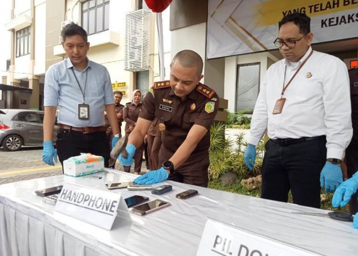 Kejari Tulungagung Musnahkan 260 Barang Bukti Narkotika dan Kejahatan Umum