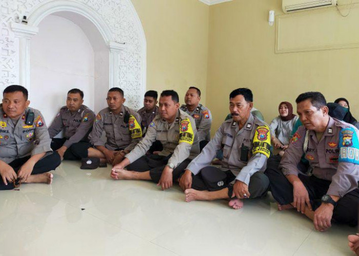 Polsek Benowo Gelar Binrohtal di Musholla Al Ikhlas, Tingkatkan Karakter dan Ketaqwaan Anggota Polri