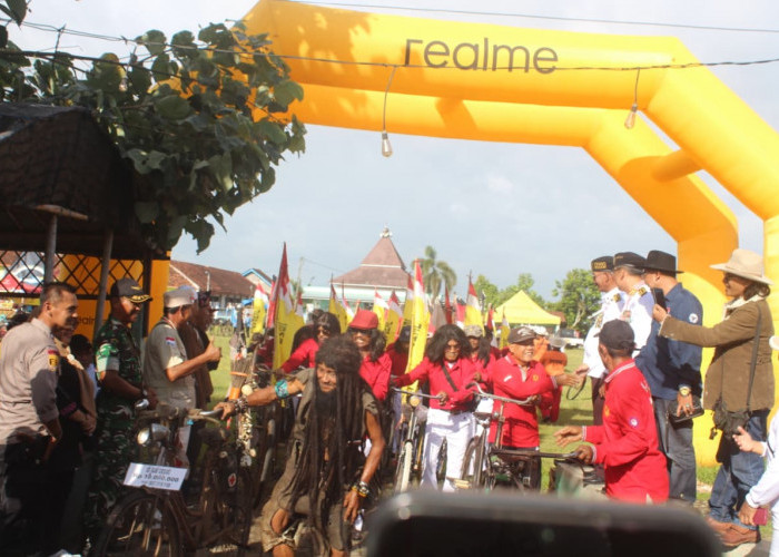 Ratusan Pecinta Sepeda Ontel Ramaikan Peringatan Dua Tahun Komunitas Bima di Jember