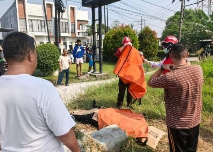 Pemotor Tewas Masuk Selokan di Bangkingan Surabaya, Diduga Alami Sakit