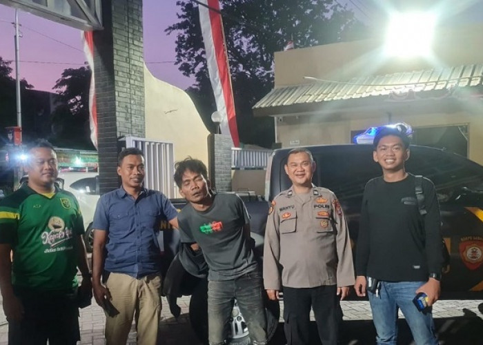 Pelaku Penggelapan Motor Dihajar Massa di Depan Pasar Petiken Gresik