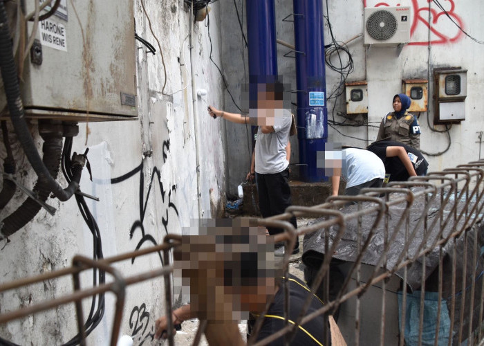 Marak Aksi Corat-coret, Satpol PP Surabaya Amankan 20 Remaja Pelaku Vandalisme di Pusat Kota