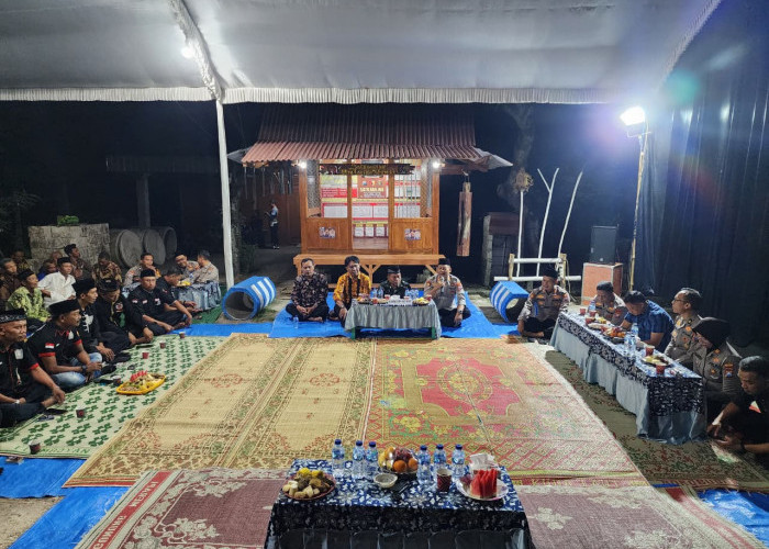 Curhat Kamtibmas Polres Ngawi di Pangkur Serap Aspirasi Warga dan Perkuat Sinergi Menjaga Keamanan