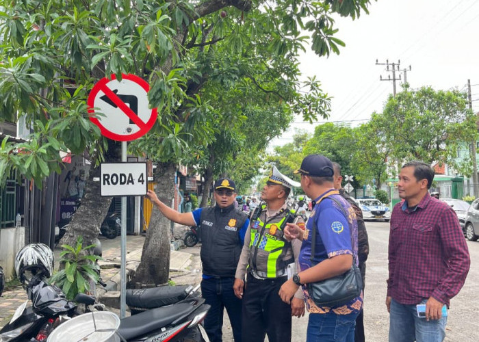 Jalan Ahmad Yani Gang 5 Tulungagung Kini Resmi Satu Arah untuk Mobil