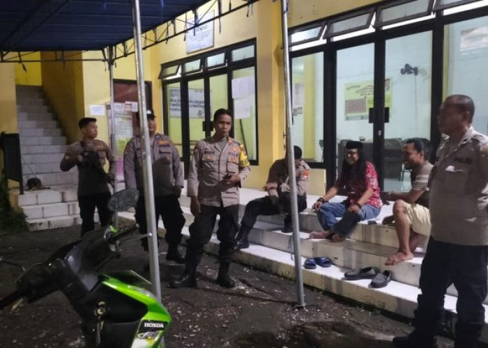 Antisipasi 3C, Personil Polsek Patroli dan Beri Imbauan Kamtibmas