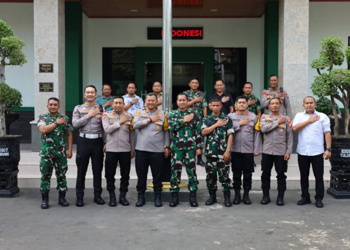 TNI-Polri Terus Jaga Kekompakan, Kapolres Tulungagung Sambangi Markas Kodim 0807