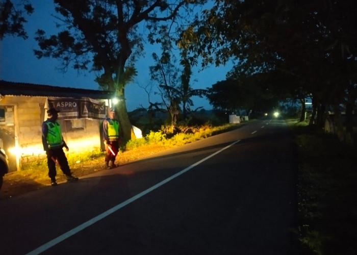 Cegah Perang Sarung Selama Ramadan, Polres Ngawi Intensifkan Patroli Blue Light