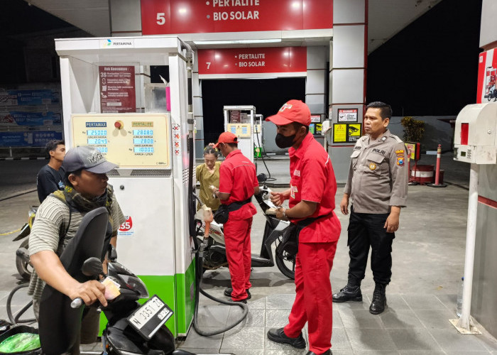 Polsek Rowokangkung Gelar Patroli Blue Light, Antisipasi Gangguan Kamtibmas