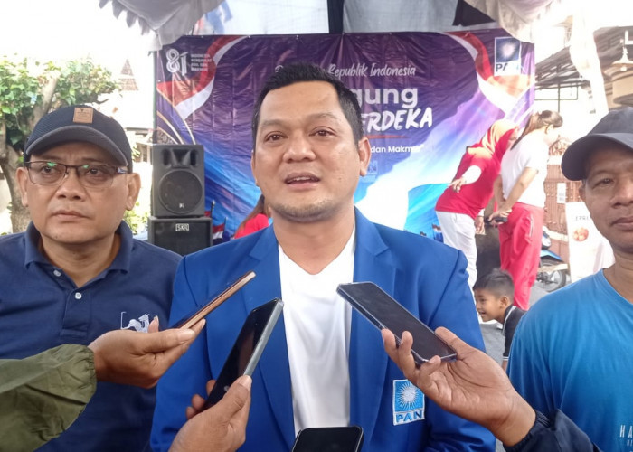 Komitmen Bantu Masyarakat, Mas Eri Gelar Panggung Rakyat dan Bagi Ratusan Peket Sembako