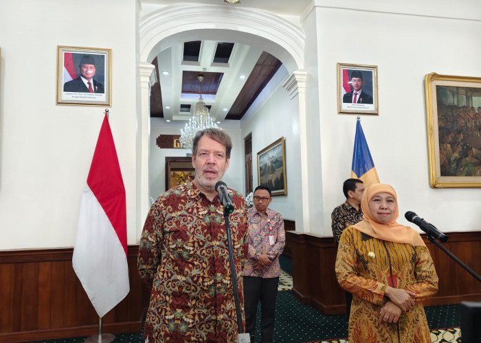 Khofifah Terima Dubes Swedia, Bahas Peluang Investasi dan Pengembangan Transportasi Modern