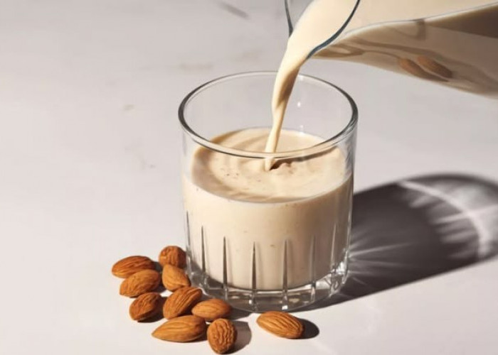 Lebih Ringan dan Bebas Laktosa, Ini Keunggulan Susu Almond Dibanding Susu Sapi