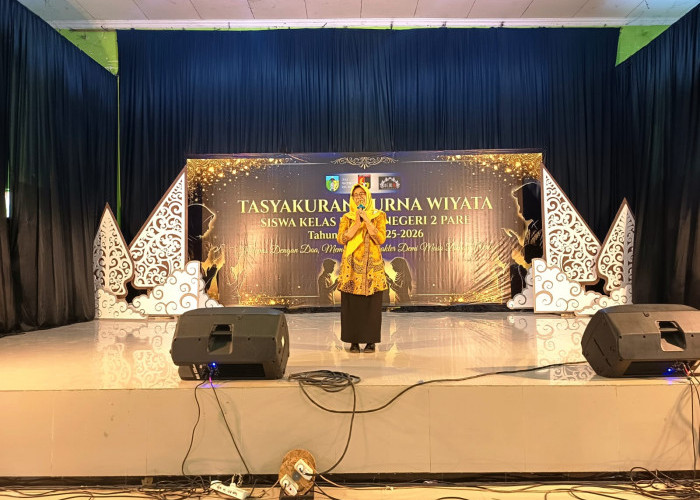 Bukan Panggung Megah, Ratusan Siswa SMPN 2 Pare Pilih Rayakan Kelulusan dengan Aksi Sosial