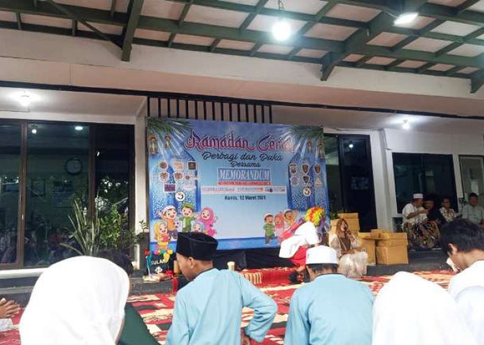Memorandum Gelar Bukber Ramadan, Puluhan Anak Yatim Piatu Dalam Suasana Penuh Kebahagiaan