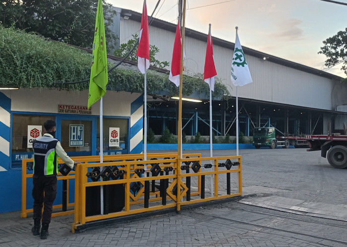 Dampak Ledakan Pabrik Baja di Sidoarjo, Tiga Rumah Warga Rusak Terkena Serpihan