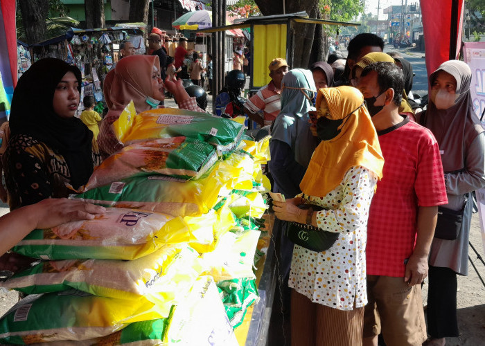 Tiga Pilar Kecamatan Krian Gelar Gerakan Pangan Murah 