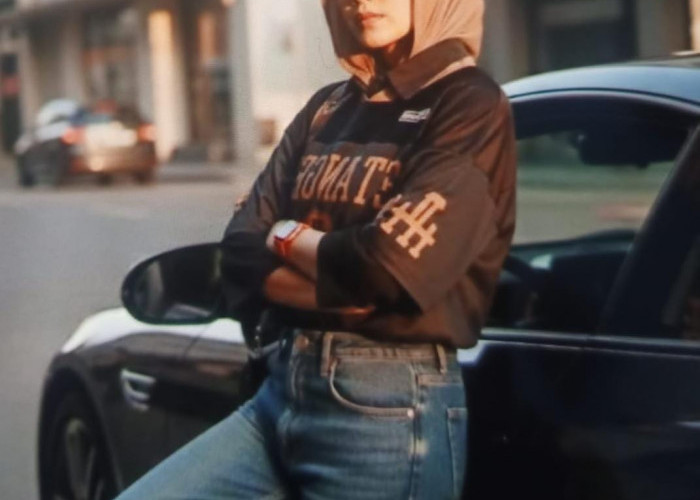 Rosa Amelia, Taklukkan Industri Musik Lewat Autodidak