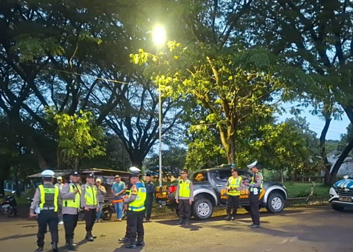 Jelang Subuh, Polres Ngawi Patroli Antisipasi Balap Liar dan Sound Horeg