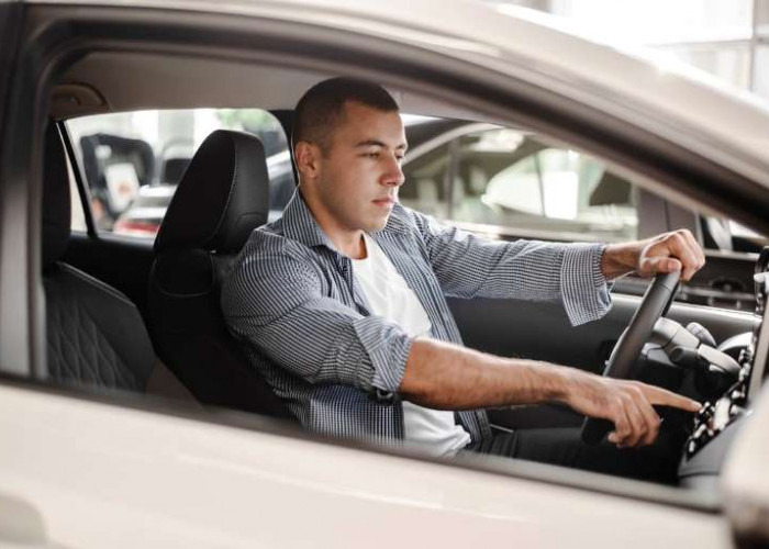 Posisi Duduk 'Neutral Spine' untuk Pengemudi Mudik 2026: Cara Cegah Nyeri Pinggang dan Kaki Kesemutan
