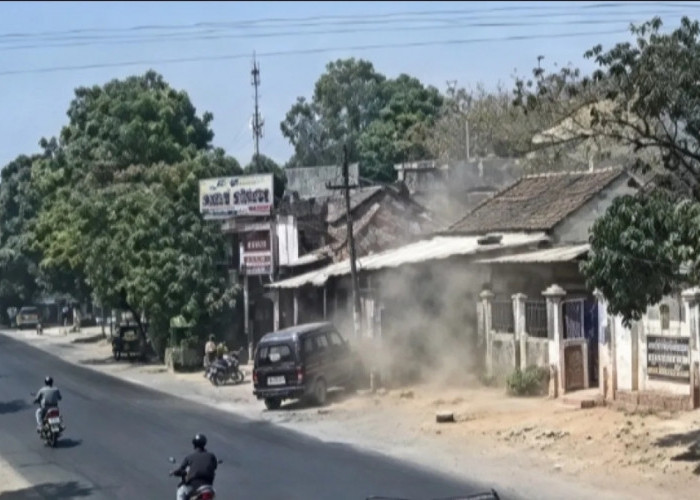 Minibus Tabrak Motor di Nganjuk, Pengendara Kritis Balita Meregang Nyawa