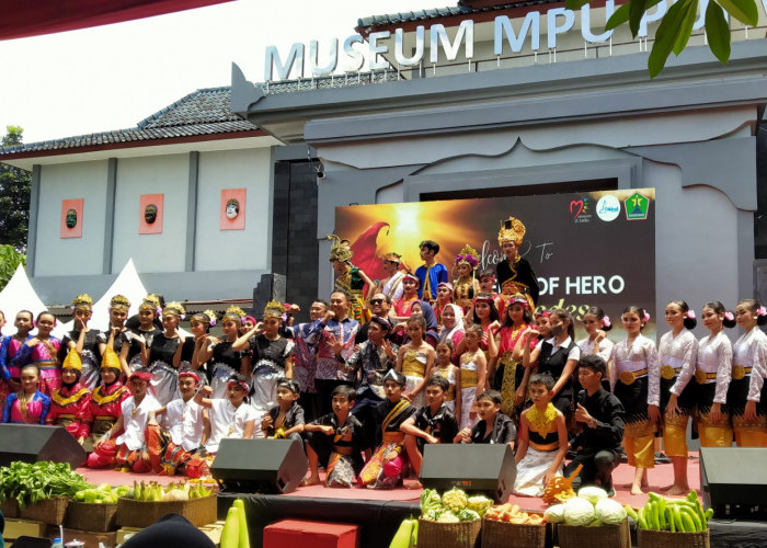 Drama Kolosal The Legend Heroes Arok Dedes Memukau Penonton di Museum Mpu Purwa