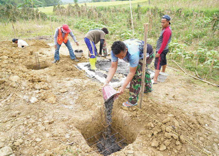 TMMD 127 Perkuat Pondasi Cakar Ayam RTLH Mandala