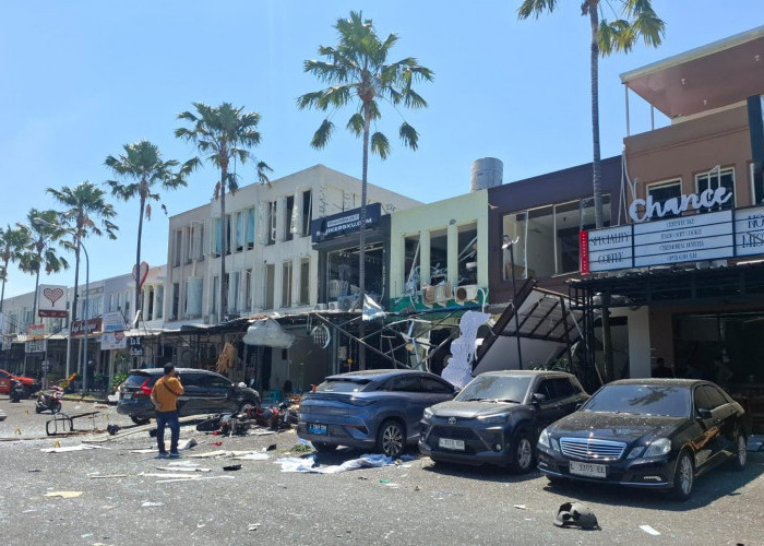 Tiga Korban Ledakan Ruko San Antonio Jalani Operasi dan Perawatan Intensif di RSUD Dr. Soetomo