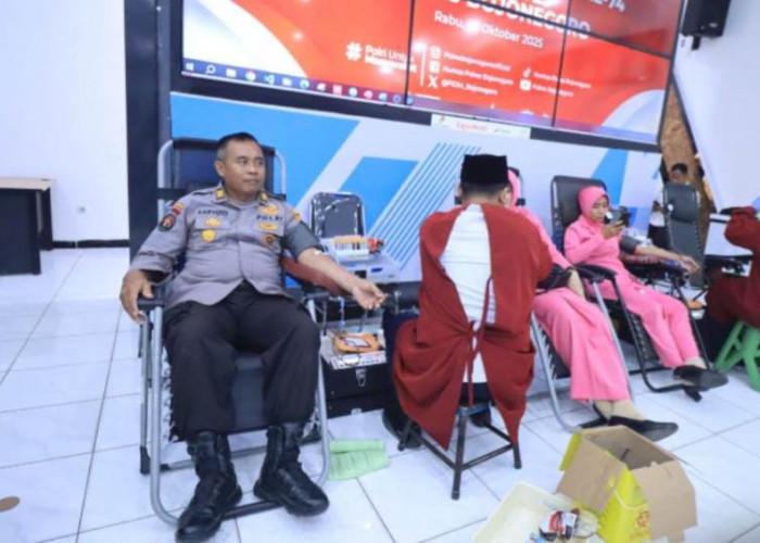 Aksi Donor Darah Warnai Hari Jadi Ke-74 Humas Polri di Bojonegoro