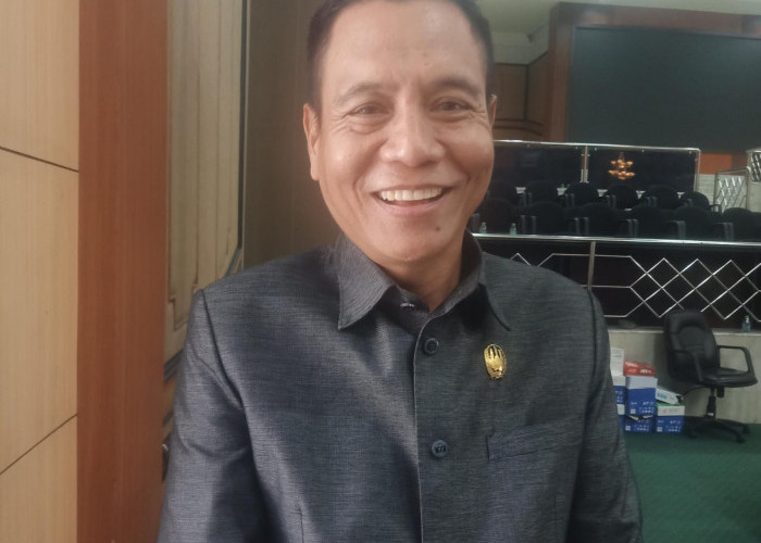 Ketua DPRD Jombang Desak PLN Bebaskan Biaya Denda yang Beratkan Keluarga Miskin 