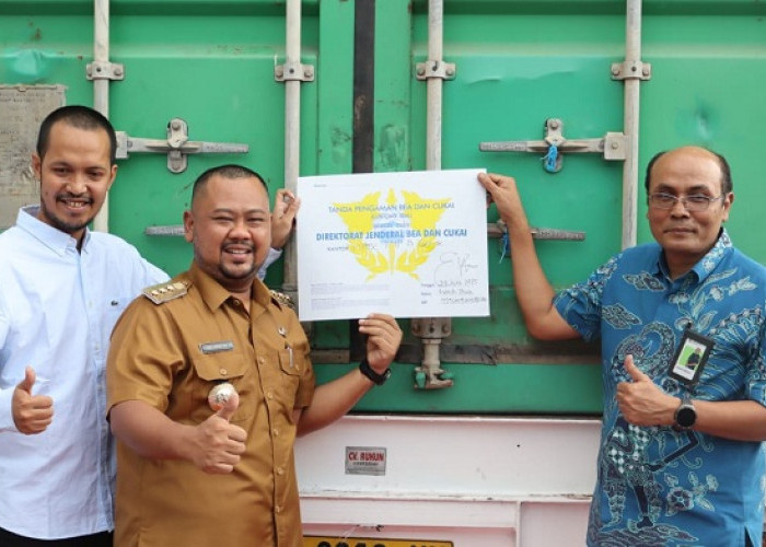 Produk Pakan Ternak UMKM Gresik Tembus Pasar Internasional, Bupati Beri Pujian