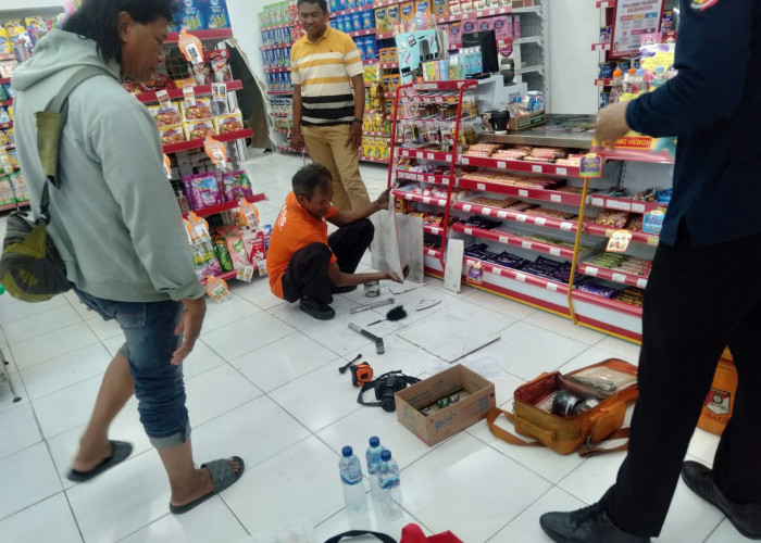 Alfamart di Mojokerto Dibobol Maling, Brankas dan Rokok Raib