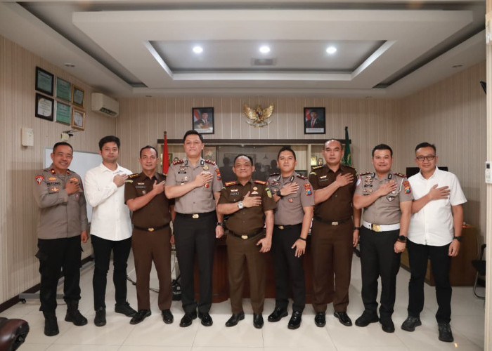 Rangkul Kejari Jember, Kapolres AKBP Bobby Perkuat Sinergi Demi Pelayanan Hukum yang Hangat dan Adil
