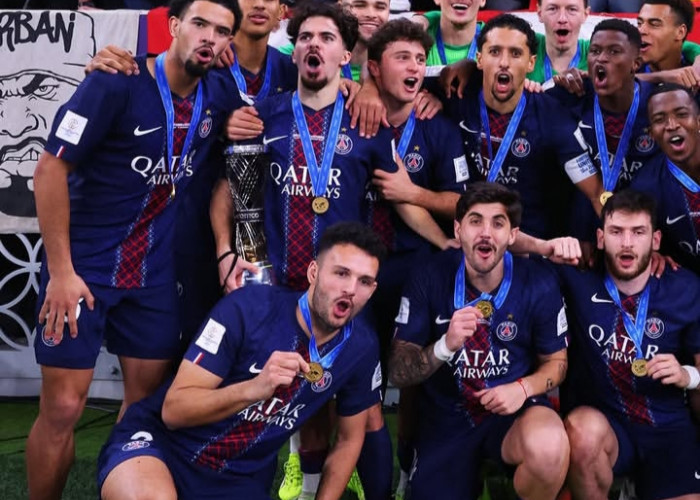 Safonov Berdarah-Darah demi Trofi, PSG Rebut Piala Interkontinental