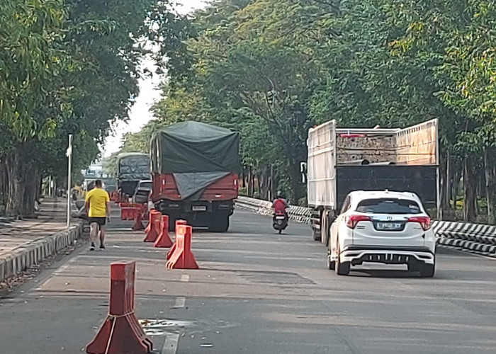 Pelindo Sediakan Buffer Area untuk Atasi Kemacetan Truk di Tanjung Perak