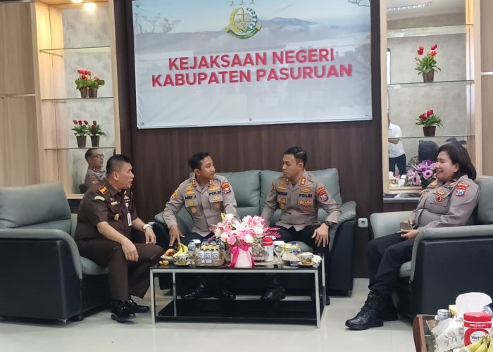 Awali Tugas sebagai Kapolres Pasuruan, AKBP Irawan Silaturahmi ke Para Tokoh