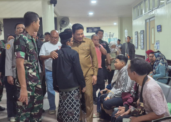Ratusan Santri Sidoarjo Keracunan MBG, Bupati Subandi Minta Wali Santri Tetap Tenang
