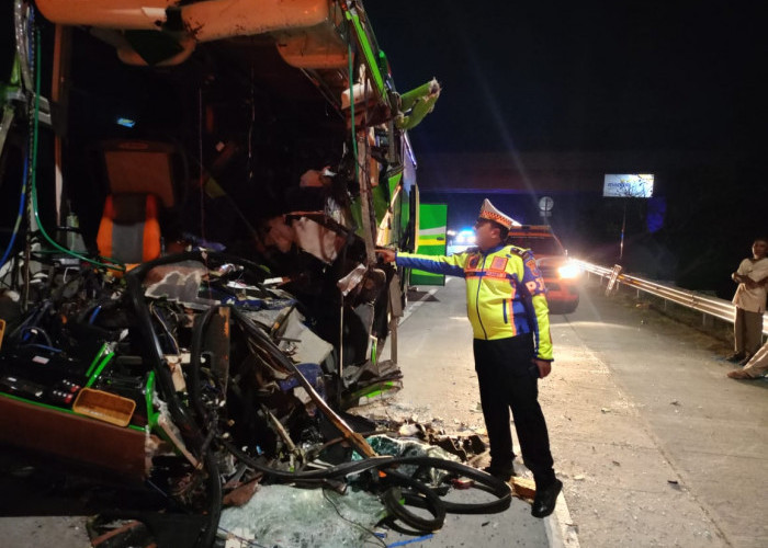 Buntut Kecelakaan Maut Bus Study Tour di Tol Jombang, Kapolda Jatim Akan Kumpulkan Pemilik PO Bus